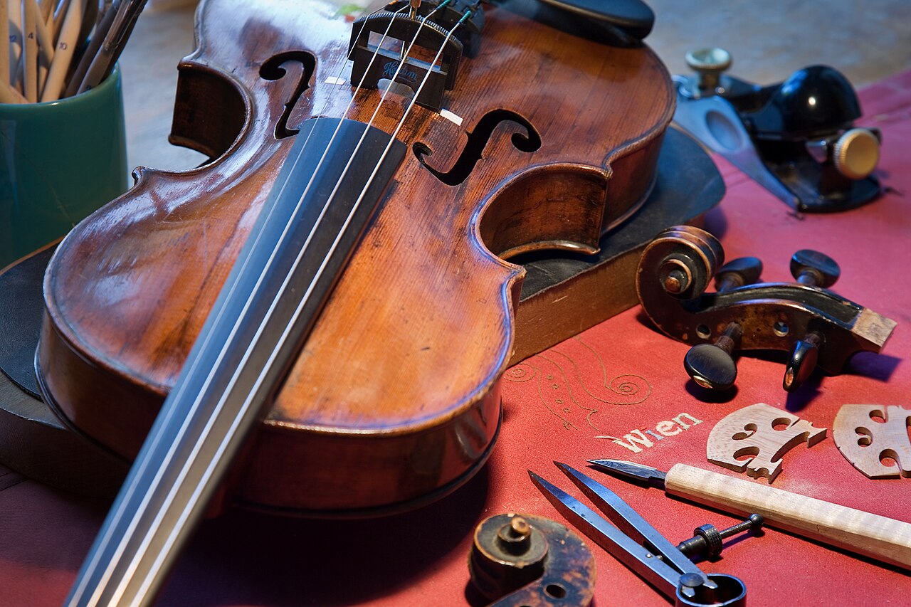 violin instrument (foto: Jorge Royan / CC BY-SA 3.0, Wikimedia Commons)