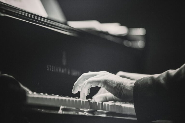 I Migliori Esercizi Quotidiani per Migliorare al Pianoforte